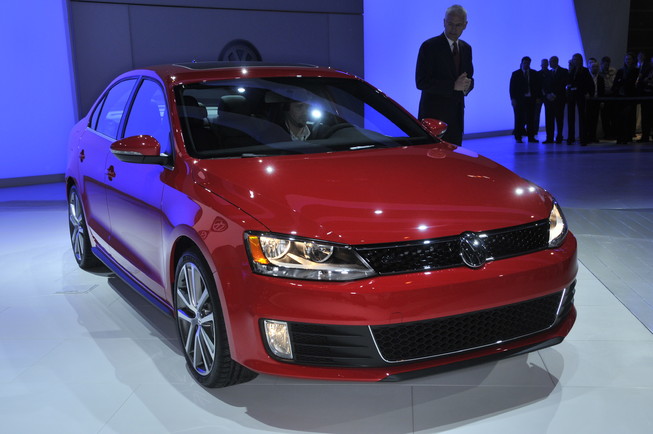 2012 volkswagen jetta gli 1-12a.jpg